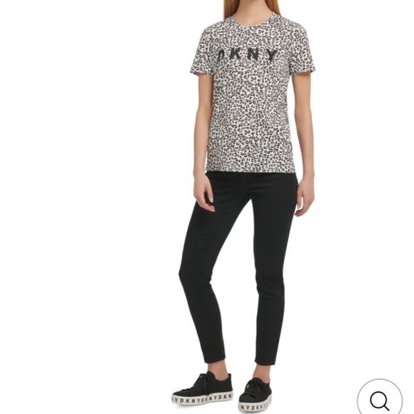 DKNY Leopard Print Top Crew Neck Short Sleeve Casual Athleisure Classic Size M - Picture 10 of 11